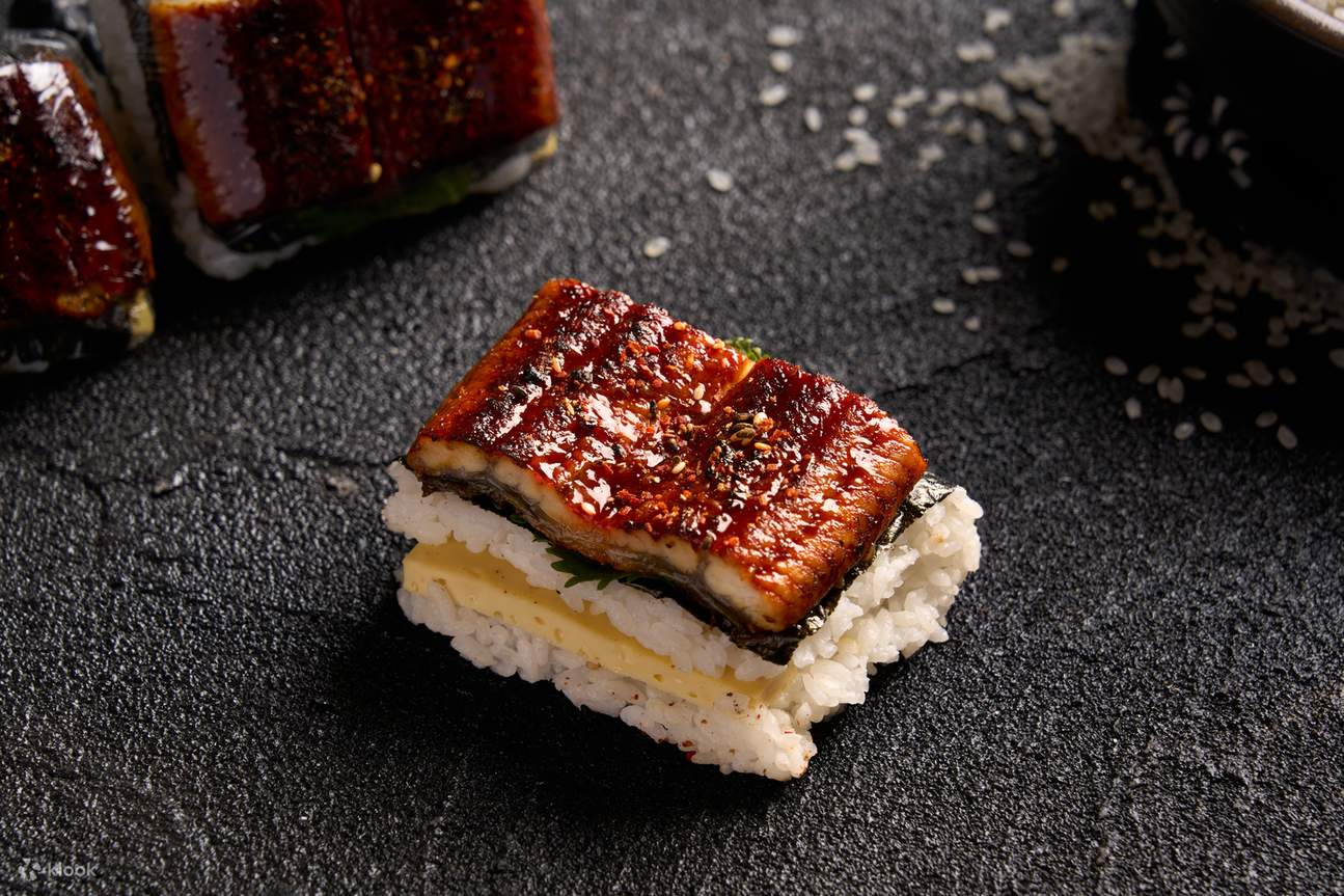 Lươn nướng với Shichimi